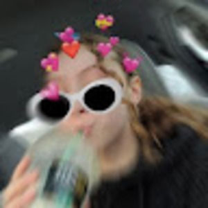 Meet your Posher, Mia